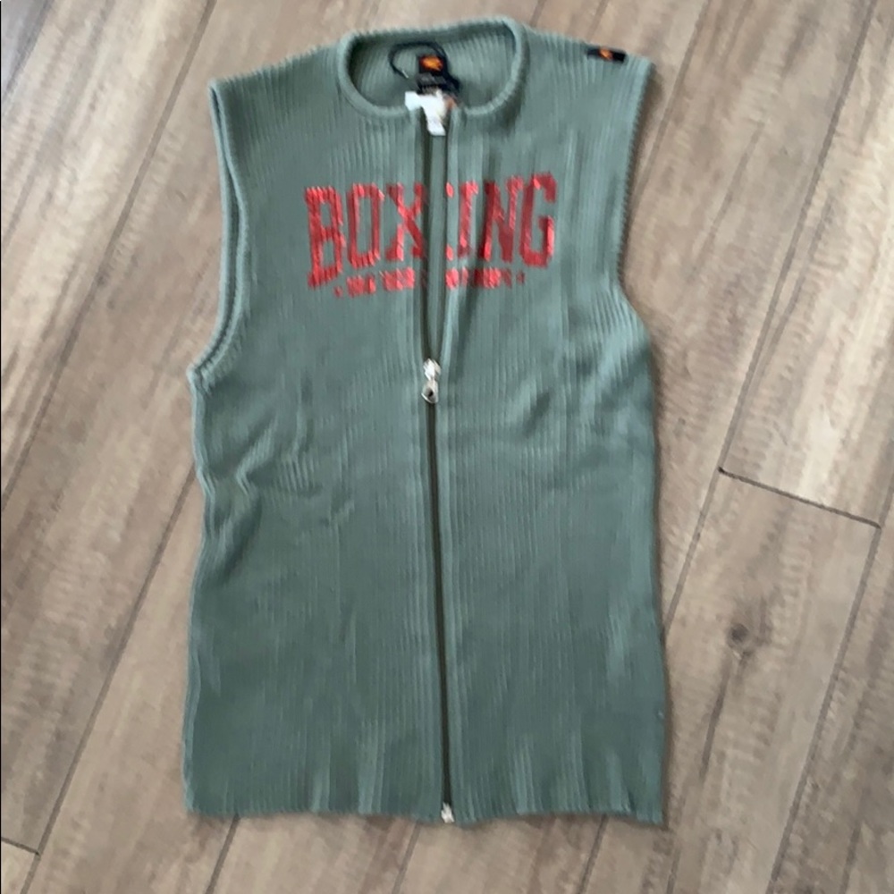 Boxing Sleeveless Zipper Top